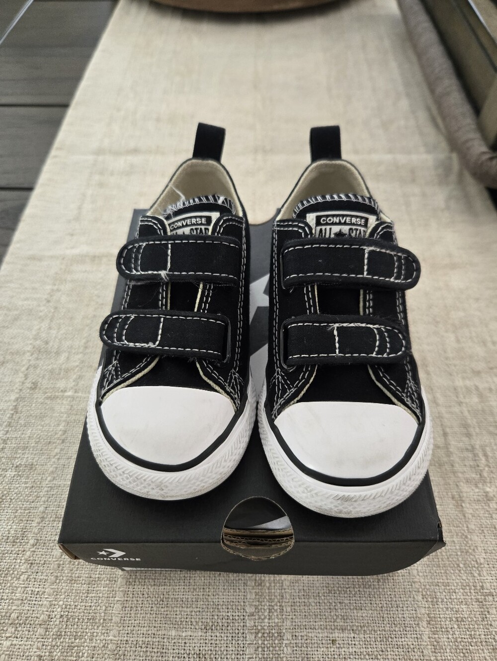 Converse Chuck Taylor Black All Star Toddler Velcro Shoes - Size 8
